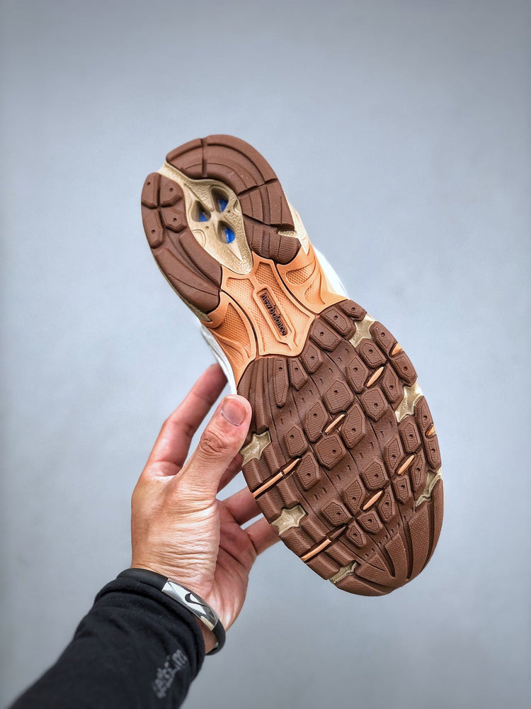 New Balance 530 Beige Brown