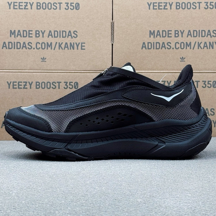 Hoka U Project Transport Black