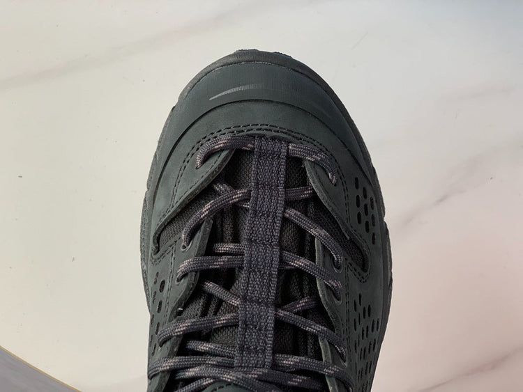 HOKA Ultra Low Gore-Tex Dark Gray