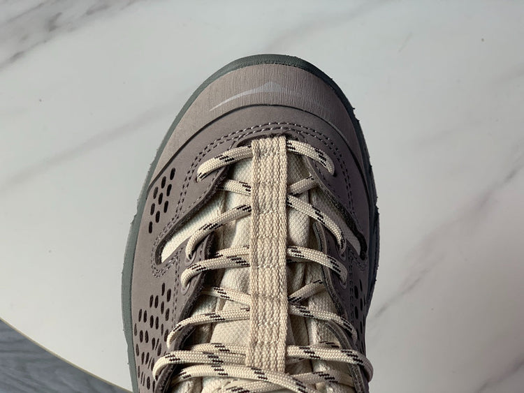 Hoka Ultra Low Gore-Tex Cement Gray