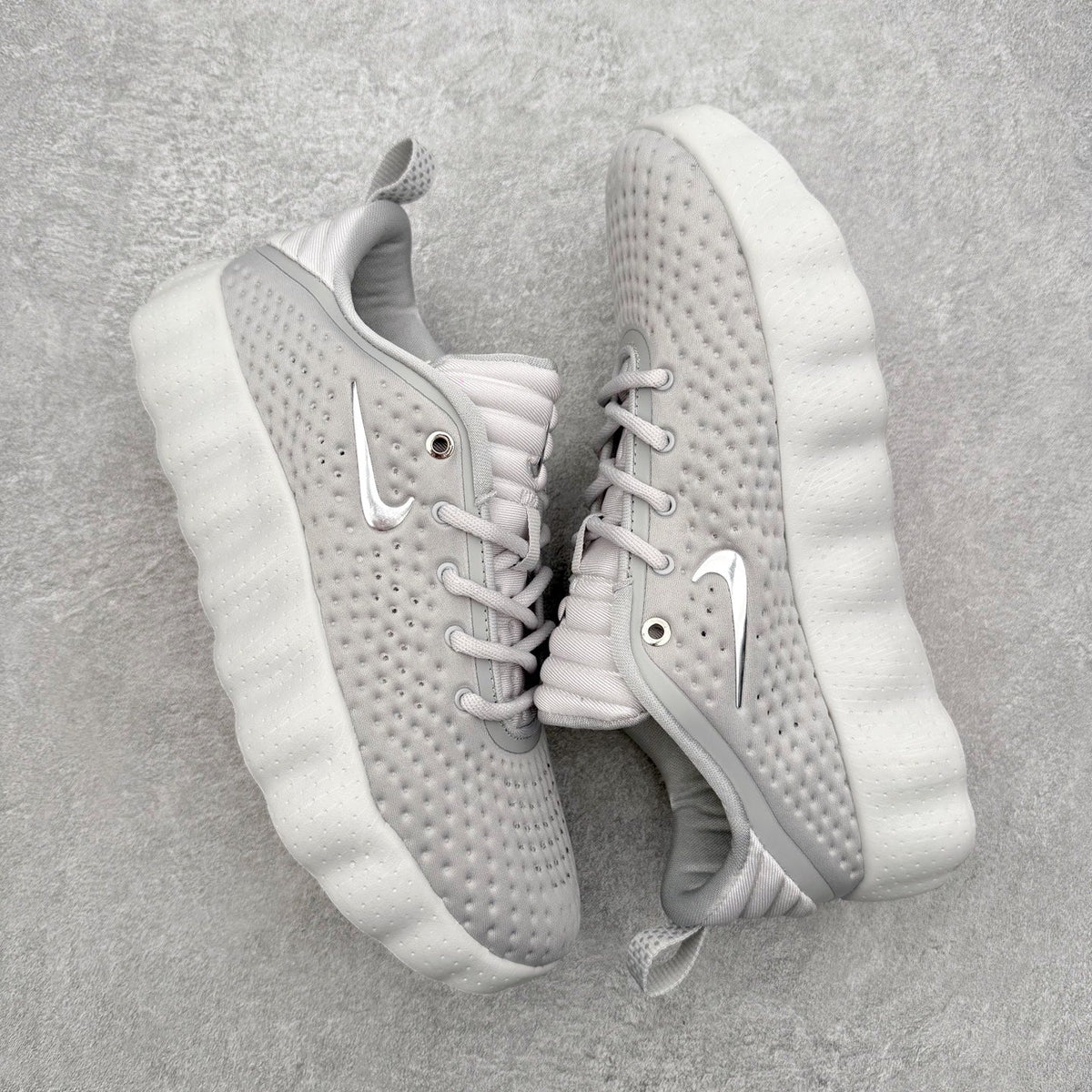 Nike Mind 002 "Wolf Grey/Metallic Silver"
