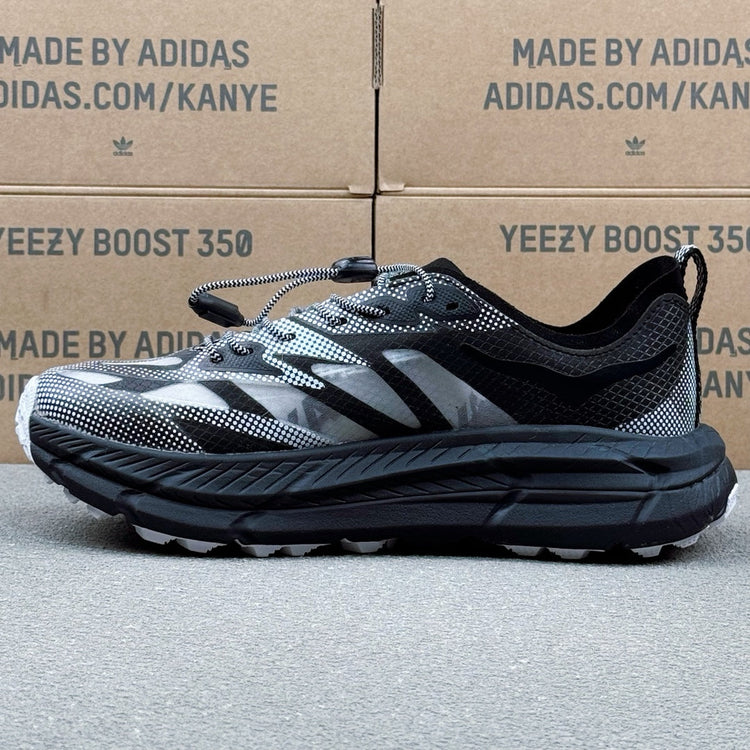 Hoka Mafate Speed 4 Black | White