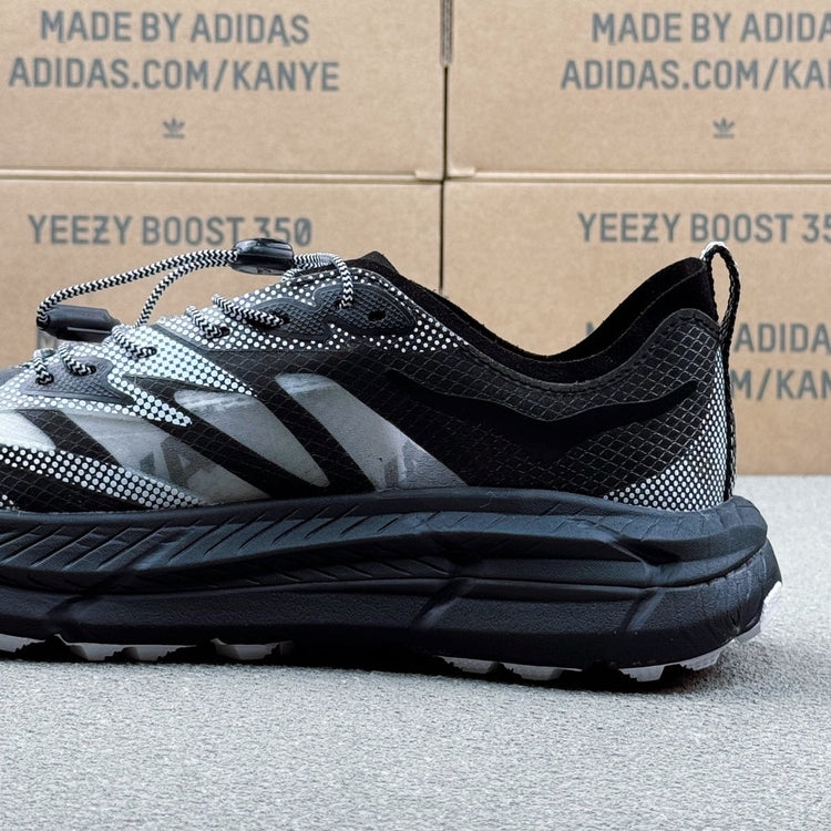 Hoka Mafate Speed 4 Black | White